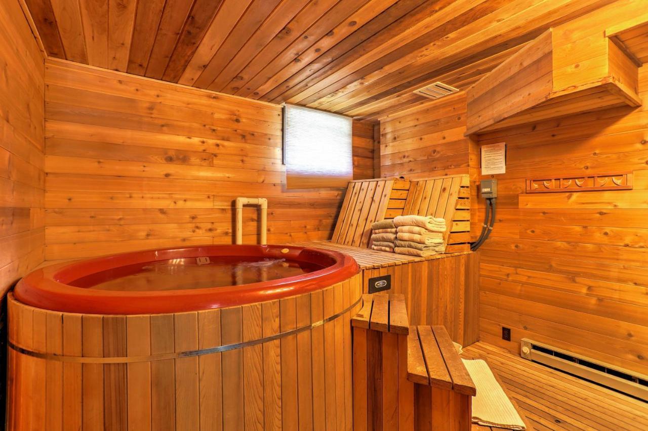Riverside Winthrop Chalet With Hot Tub And 2 Decks! Exterior foto